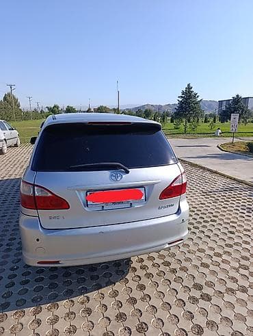 Toyota Ipsum: 2004 г., 2.4 л, Автомат, Бензин, Минивэн