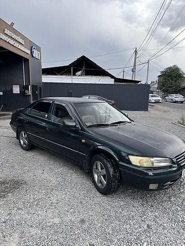 corolla 2016: Toyota Camry: 2000 г., 2.2 л, Автомат, Бензин, Седан — 2
