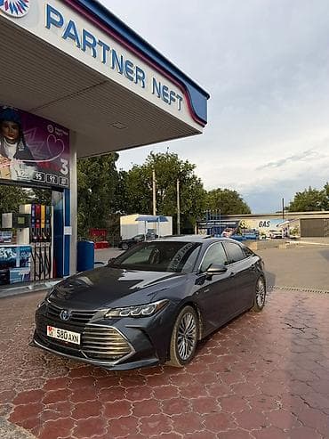 passat ss: Toyota Avalon: 2019 г., 2.5 л, Автомат, Гибрид, Седан — 2