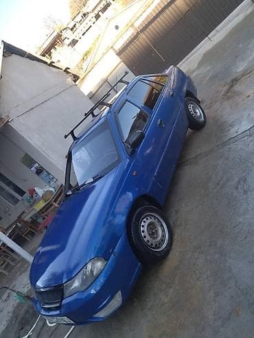 Daewoo Nexia: 2010 г., 1.5 л, Кол менен иштөөчү, Бензин, Седан — 2