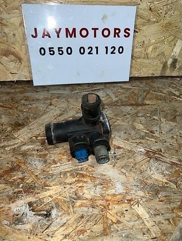 8 element: Датчик температуры охлаждающей жидкости AUDI 100 C4 2.0 1994 (б/у) — 1