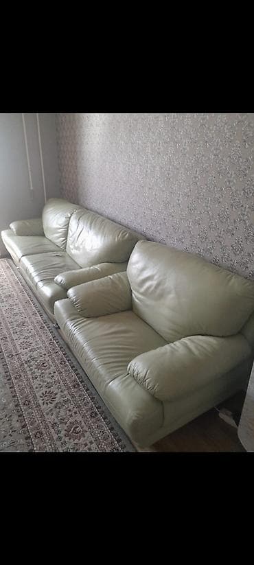 Прямые диваны: Прямой диван, Б/у — 2