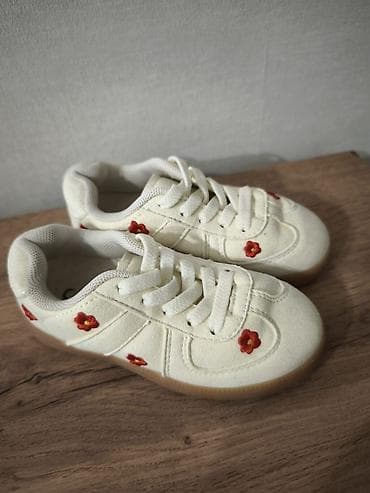 Боди: Продам ботасы в отличном состоянии. По стельке 16,5 см. Писать в — 2