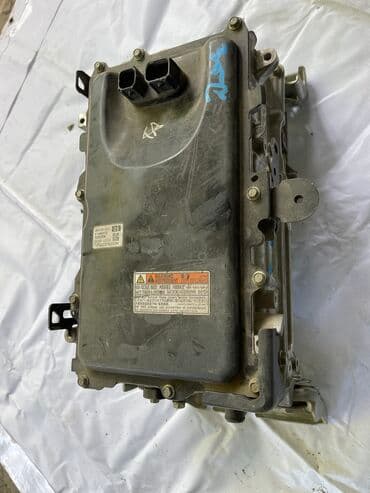 инверторы для солнечных батарей металл: Инвертор с Японии подходит на : Toyota RAV4 h гибрид Lexus NX300 h — 2