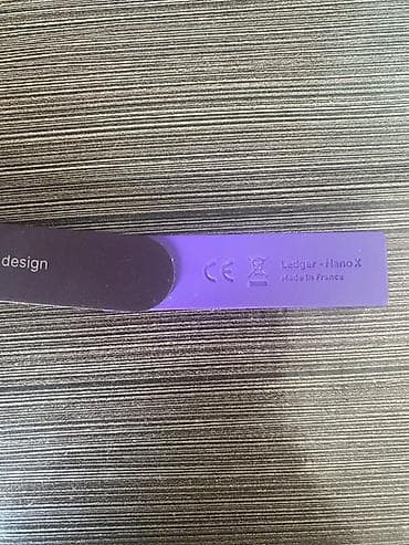 монитор не рабочий: Криптокошелек Ledger Nano X (фиолетовый) - Аппаратный кошелек для — 5