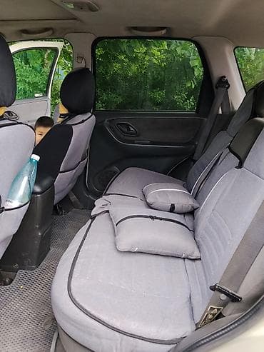 Mazda Tribute: 2003 г., 0.3 л, Автомат, Бензин, Внедорожник — 3