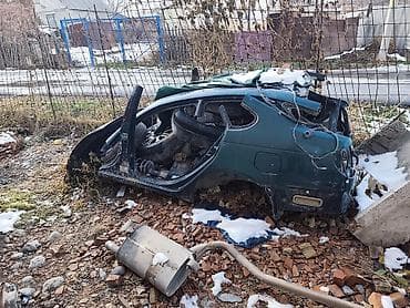 Кузов бөлүктөрү: Кабина Toyota Колдонулган, Оригинал — 1