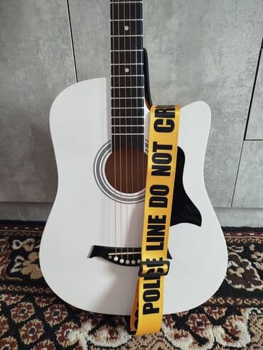 Синтезаторы: Новая акустическая гитара 38 размера в комплекте есть запасные струны — 3