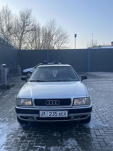 Транспорт: Audi 80: 1994 г., 2 л, Механика, Бензин, Седан — 3