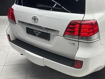 дайхатсу мира: Toyota Land Cruiser: 2008 г., 5.7 л, Автомат, Бензин, Внедорожник — 10