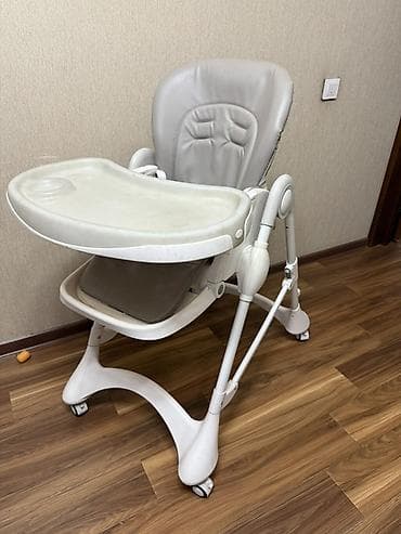 детские вешалки: Стульчик для кормления, Б/у, Другой бренд, Пластик, Другой вид, цвет - Серый — 1