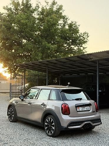 радиато: Mini Cooper S: 2022 г., 2 л, Автомат, Бензин, Хэтчбэк — 8
