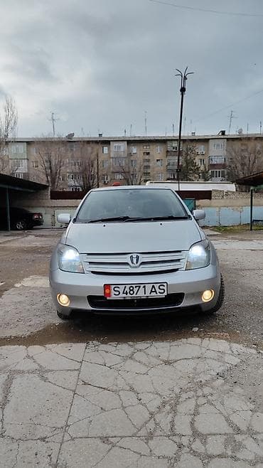 Toyota Ist: 2002 г., 1.5 л, Автомат, Бензин, Хэтчбэк