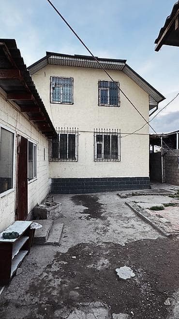 без ремонт: Продаётся дом ‼️‼️‼️ Участок 5,5 соток 170 -м² 📍Район Кызыл-Аскер (по — 3