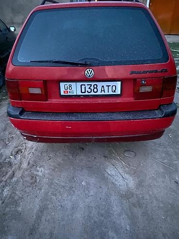 Volkswagen Passat: 1994 г., 1.8 л, Механика, Бензин, Универсал