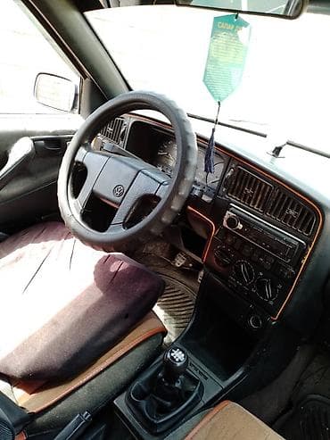 тяга панара: Volkswagen Passat Variant: 1991 г., 2 л, Механика, Бензин, Универсал — 3