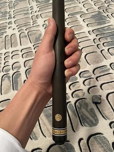 кукушка часы: Бильярдный кий с аксессуарами - Разборный кий из дерева, классическая — 1