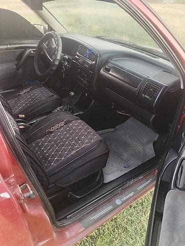 mini kooper: Volkswagen Vento: 1993 г., 1.8 л, Механика, Бензин, Седан — 5