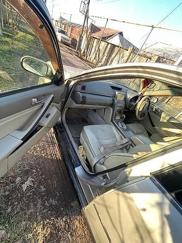 camry xle: Nissan Skyline: 2001 г., 3 л, Автомат, Бензин, Седан — 5