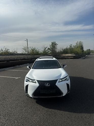 lexus e: Lexus UX: 2018 г., 2 л, Бензин, Кроссовер — 1