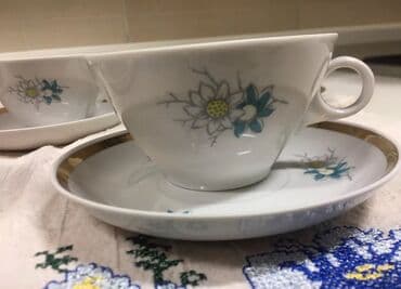 купить кофейный сервиз на 6 персон: ДУЛЁВО! 2 сервиза! Сервантное хранение! В горошек-5 чашек+6 блюдец — 8