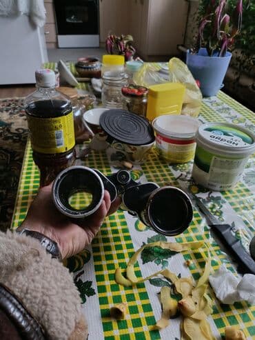 срочно продаю в связи с переездом: Бинокль классического типа (Porro-призма), черный, металлический — 3