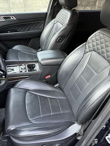 джипы 200000 сом: 100%Родной окрас Год выпуска:2019 Привод: полный 4WD Обьем:2.2дизель — 9