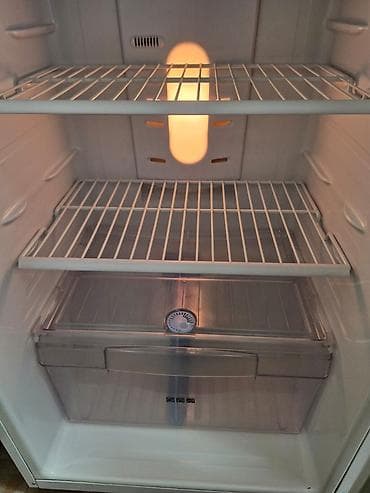 Холодильник Samsung, Б/у, Двухкамерный — 6