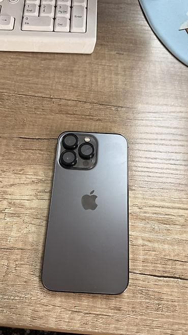48: IPhone 14 Pro, Space Gray — 4