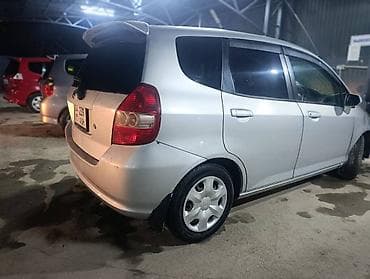 Honda Fit: 2003 г., 1.3 л, Вариатор, Бензин, Хэтчбэк