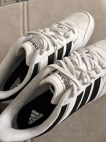 nike jordan 4: Adidas Hoops 4.0 — классические кеды в баскетбольном стиле. - Модель — 2