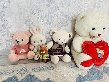Срочно продается мягкие мишки в отличном состоянии почти новые все. 5 — 1
