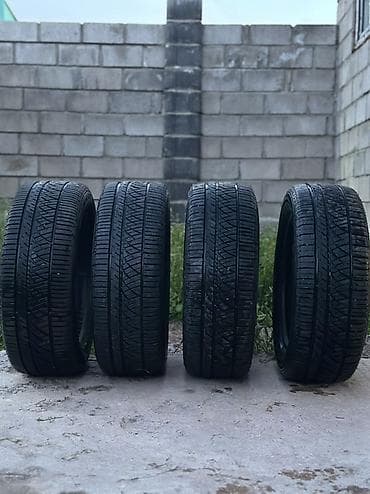 Комплект из 4 летних шин 215/55 R17 94V. Характеристики: - Размер