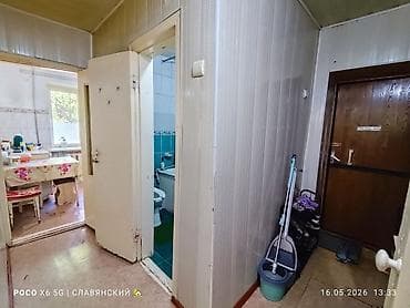 район киркомстром: 3 комнаты, 57 м², 104 серия, 1 этаж, Старый ремонт — 4