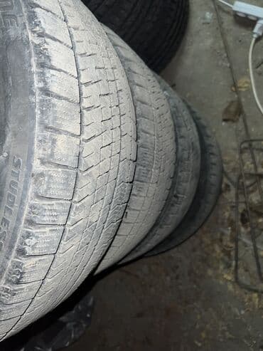 новые шины на спринтер: Шины 235 / 40 / R 18, Зима, Б/у, Комплект, Легковые, Япония, Bridgestone — 4