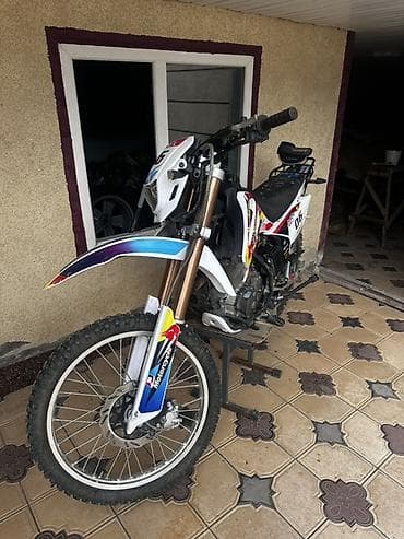 детскиц эндуро: Эндуро/кросс мотоцикл 250 cc - Двигатель 4‑тактный, воздушного — 1