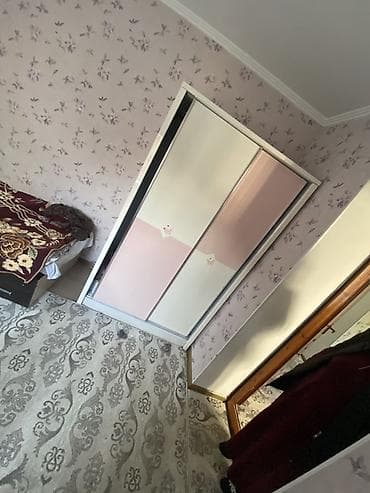 прикроватные вешалки: Срочно продаем все что на фото, нужно освободить дом кому нужно — 1