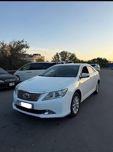 Toyota Camry: 2012 г., 2.5 л, Автомат, Бензин, Седан