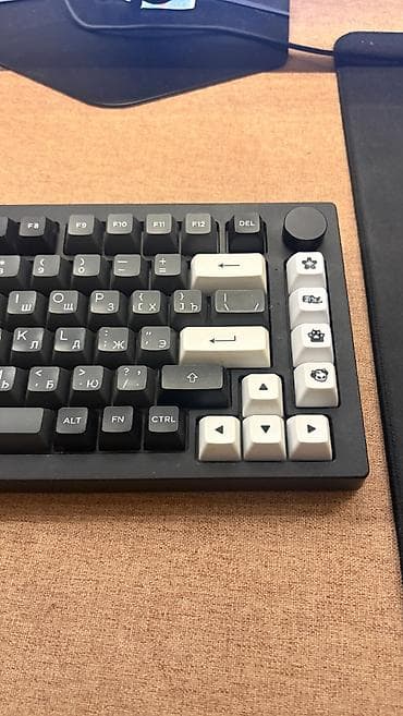 intel core i7: Клавиатура, Механическая, Проводное подключение — 8
