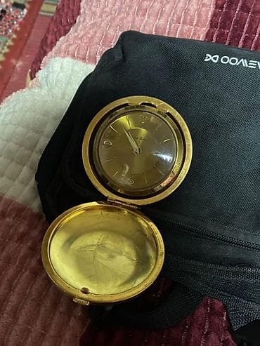 Музыкалык аспаптар: Карманные часы в золотистом футляре-раскладушке - Форм-фактор — 3