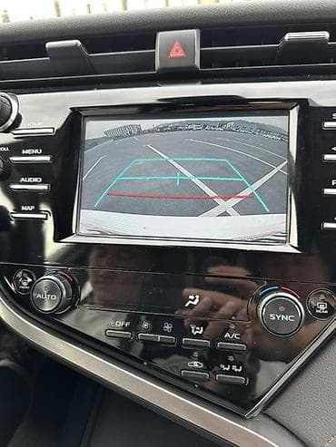 lexus e: Toyota Camry: 2019 г., 2.5 л, Автомат, Гибрид, Седан — 8