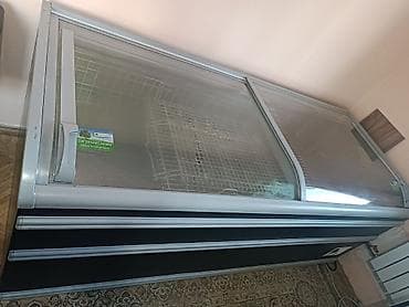 Холодильное оборудование: В наличии — 2