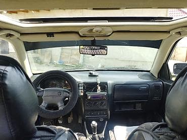 colf 3: Volkswagen Polo: 1996 г., 1.6 л, Ручные, Бензин, Хэтчбэк — 4