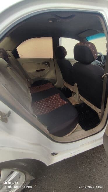 Паркет: Daewoo Nubira: 2001 г., 1.6 л, Механика, Бензин, Седан — 5