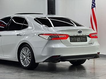 дженезис джи 70: Toyota Camry: 2018 г., 2.5 л, Вариатор, Гибрид, Седан — 6