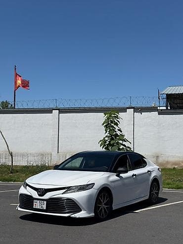 hyundai solaris 2: Toyota Camry: 2018 г., 2.5 л, Автомат, Бензин, Седан — 1