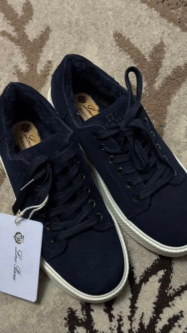 искры для обуви: Темно‑синие кеды, зимние. 39 размер - Материал верха: замша/нубук — 1