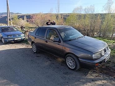 mersedes e212: Volkswagen Vento: 1993 г., Ручные, Бензин, Седан — 3