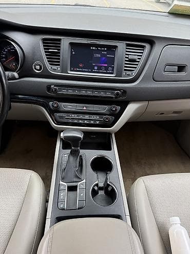launch 431: Kia Carnival: 2018 г., 2.2 л, Автомат, Дизель, Минивэн — 10