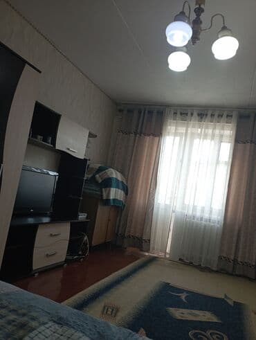 квартиры 5 микрорайон: 1 комната, 32 м², Индивидуалка, 5 этаж, Старый ремонт — 3